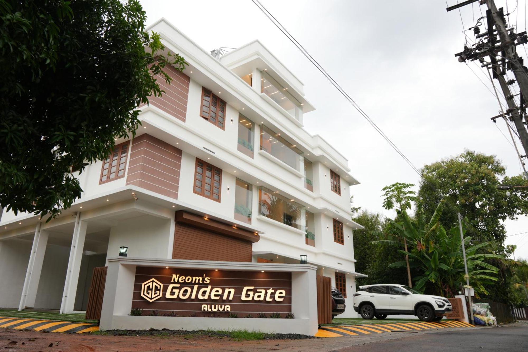 מלון Alwaye Neom'S Golden Gate מראה חיצוני תמונה